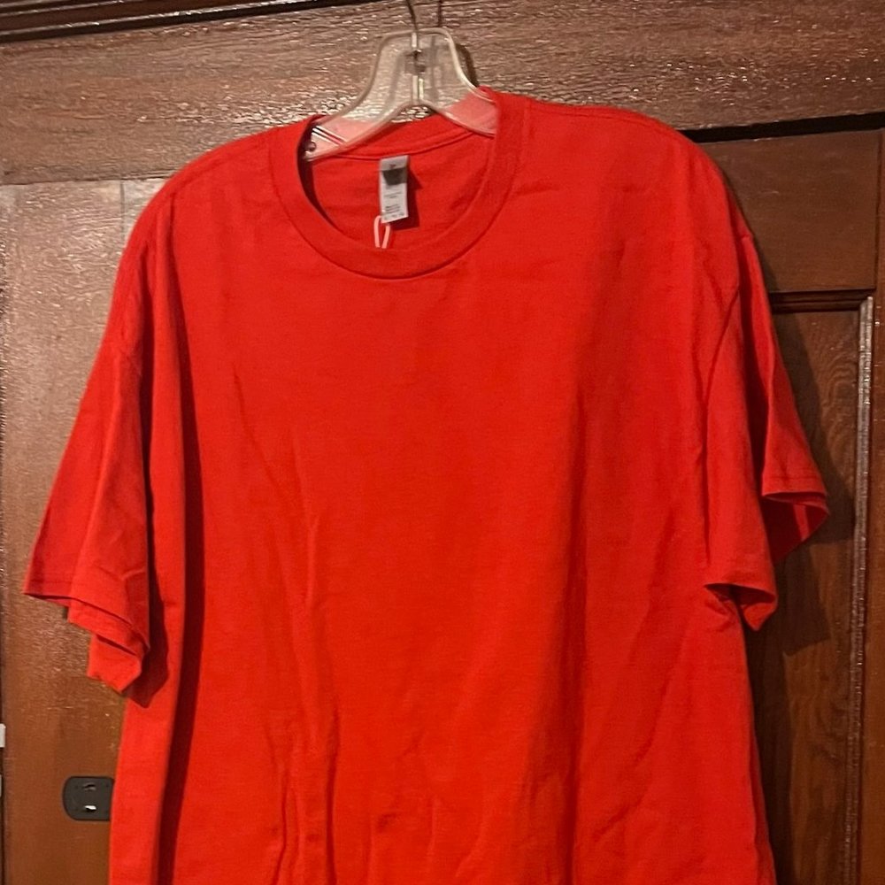 Mens Gildan Tee Shirt (New)